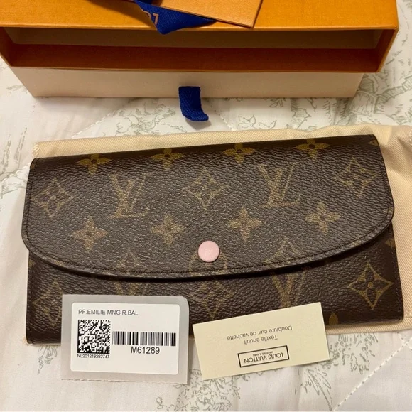 Louis Vuitton Emilie Wallet in Monogram and Rose Ballerine - Picture 1 of 9